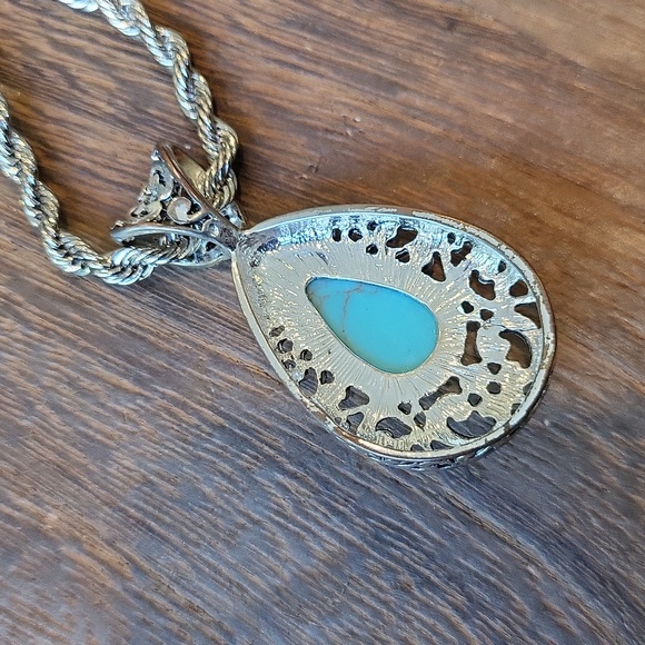 Long Shiny Silver Tone Twisted Rope Necklace Decorative Faux Turquoise Pendant - Picture 6 of 10